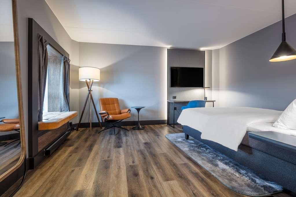 Radisson Blu Royal Garden Hotel, Hotel